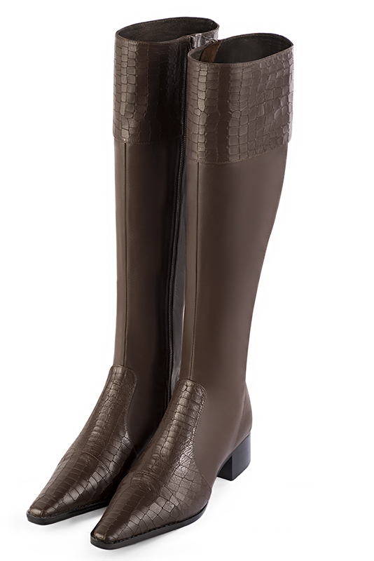 Dark brown women's riding knee-high boots. Tapered toe. Low leather soles. Made to measure. Front view - Florence KOOIJMAN